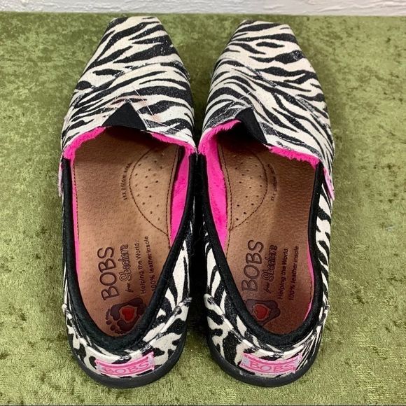 EUC Bobs Zebra Print Plush Pink Inside!  WOW! - Picture 10 of 12